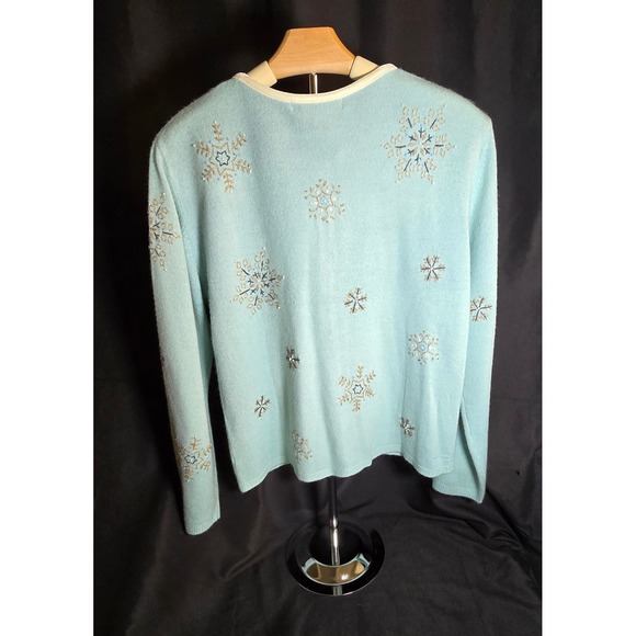 C.M.I. Embellished Snowflake Cardigan Sweater Womens M Light Blue Holiday - Picture 2 of 2